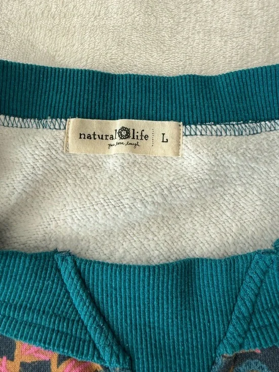 Natural Life Women’s Large Selah Printed Pullover Boho Sweatshirt Blue Boxy E30 - Picture 2 of 5